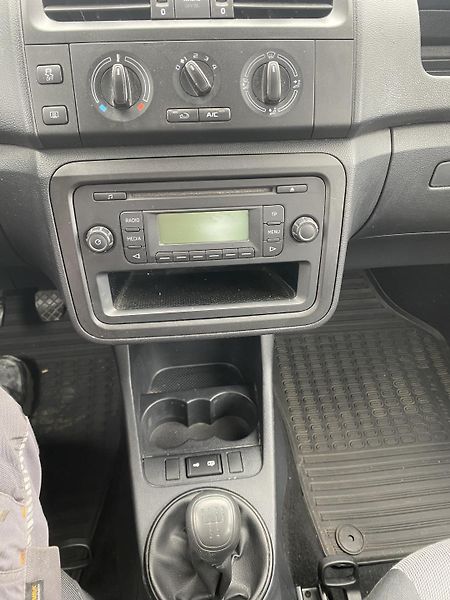 Škoda Roomster (2015) - fotka 13 z 15