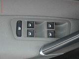 Volkswagen Golf (2013) 1.4TSi, Bixenon, AC - náhled 11