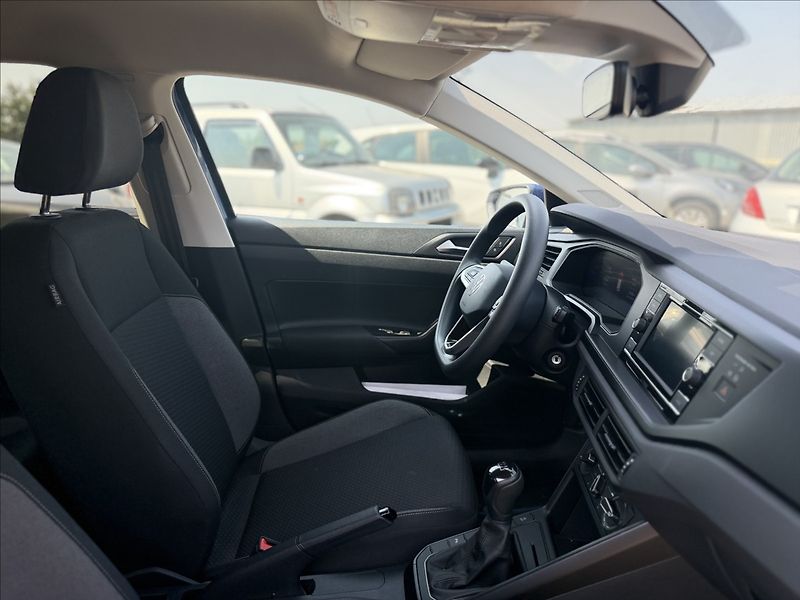 Volkswagen Polo 70kW FACE VIRTUAL 15tKm - fotka 29 z 31