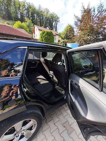 Toyota RAV4 (2021) 2.5 Hybrid   - fotka 16 z 17