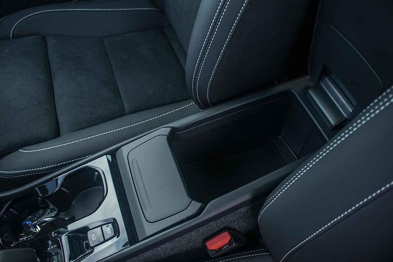 Zvenčí kompaktní crossover, zevnitř překvapivě prostorné auto, které obstojí i jako jediné v rodině.