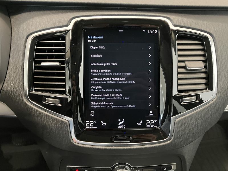 Volvo XC90 B5 AWD Momentum AT8 - fotka 39 z 48