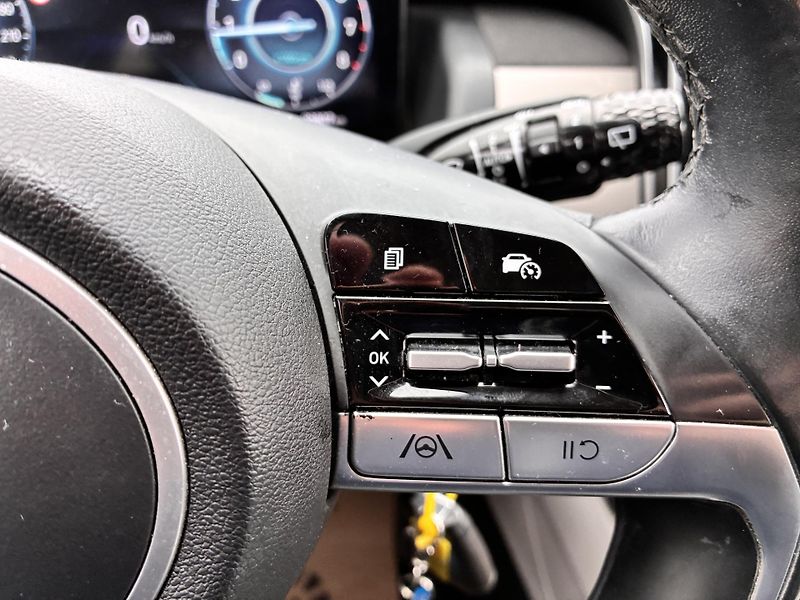 Hyundai Tucson 1.6T-GDi 110kW SMART AUTOMAT - fotka 25 z 31