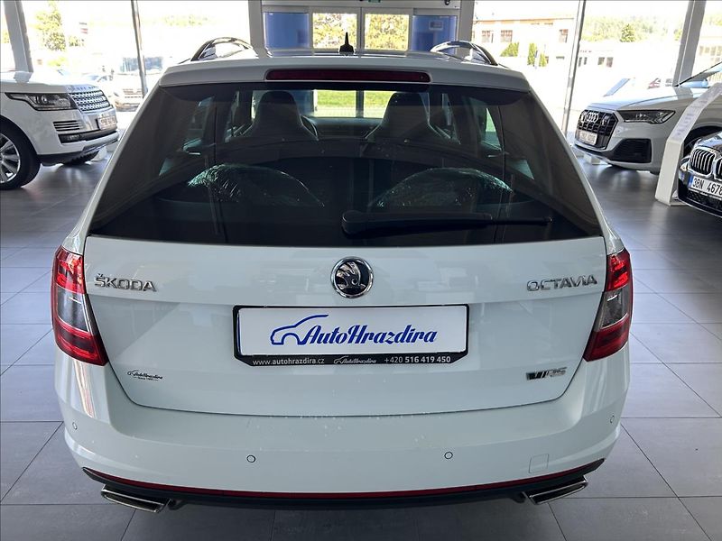 Škoda Octavia 2,0   TSI,RS,CHALLENGE,1.MAJIT - fotka 5 z 32