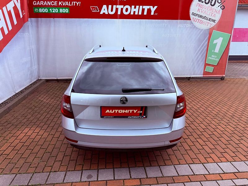 Škoda Octavia 2.0 TDi DSG Style, ČR - fotka 8 z 28
