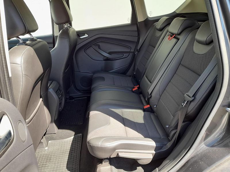 Ford Kuga 1.5 EcoBoost 110KW TITANIUM - fotka 13 z 20