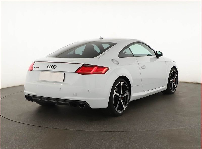 Audi TTS (2015) 2.0 TFSI - fotka 5 z 29