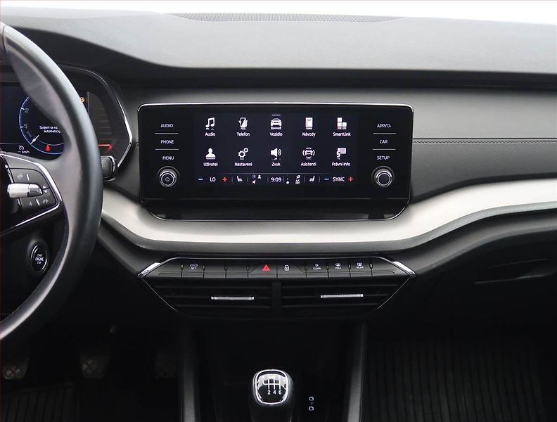 Škoda Octavia (2023) Ambition 2.0 TDI, ČR,1.maj - fotka 12 z 24