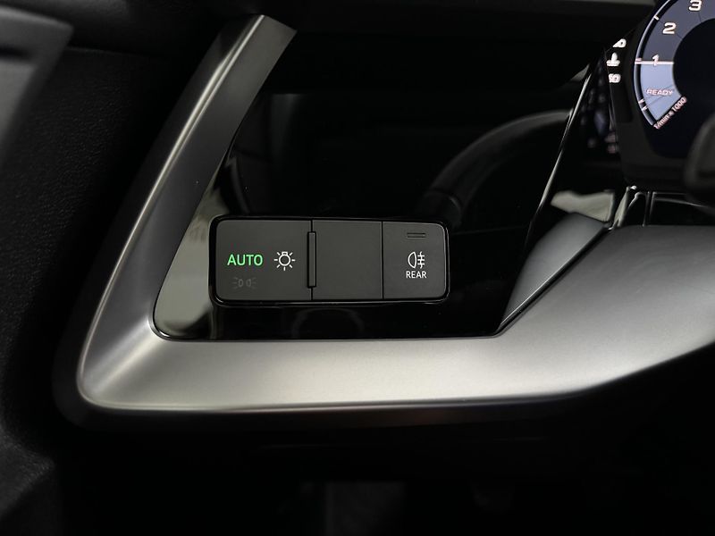 Audi A3 (2024) Sportback 35 TFSI - CZ - DPH - fotka 17 z 22