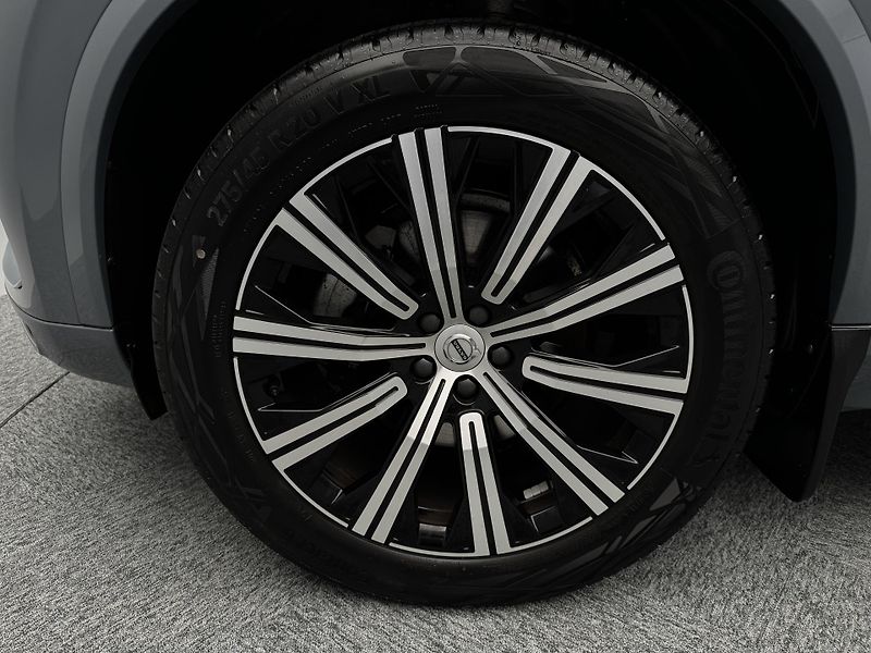 Volvo XC90 B5 AWD PLUS BRIGHT AUT CZ - fotka 53 z 53