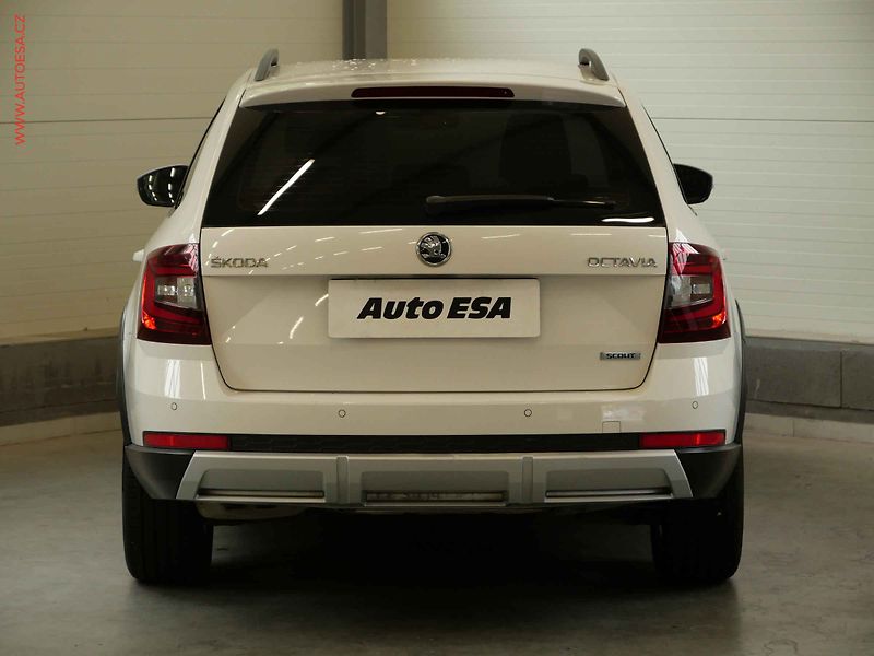 Škoda Octavia (2017) 2.0TDi 4x4, ČR, Scout, DSG - fotka 5 z 21