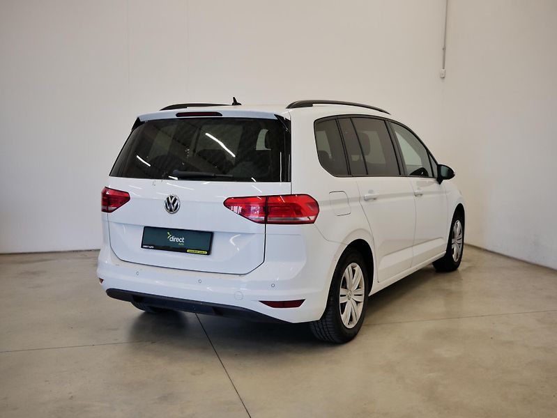 Volkswagen Touran - fotka 2 z 6