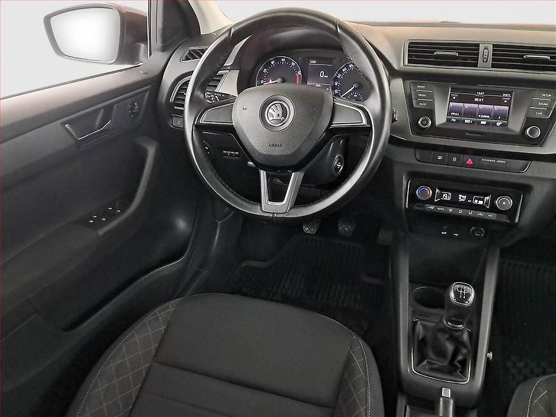 Škoda Fabia (2016) 1.2 TSI, ČR,1.maj - fotka 7 z 14