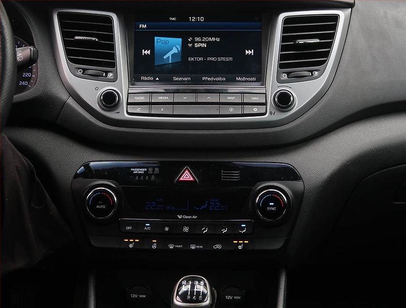 Hyundai i30 (2013) 1.6 GDI, Tempomat - fotka 12 z 18