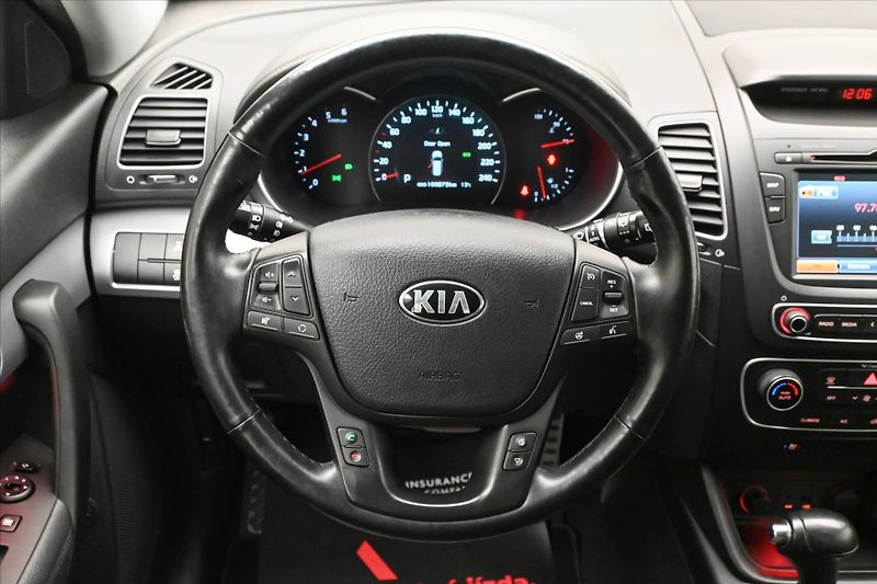 Kia Sorento 2,2 CRDI 145 kW AT 4x4 Navigac - fotka 18 z 30