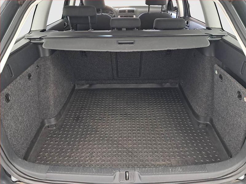 Škoda Octavia (2012) 1.6 TDI, Navi, Tempomat - fotka 14 z 16