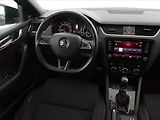 Škoda Octavia (2018) RS 2.0 TSI, Automat, Navi - náhled 7