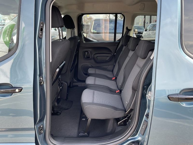 Toyota ProAce City Verso 1.5D 130k Family ODBĚR 11/2026 - fotka 13 z 30