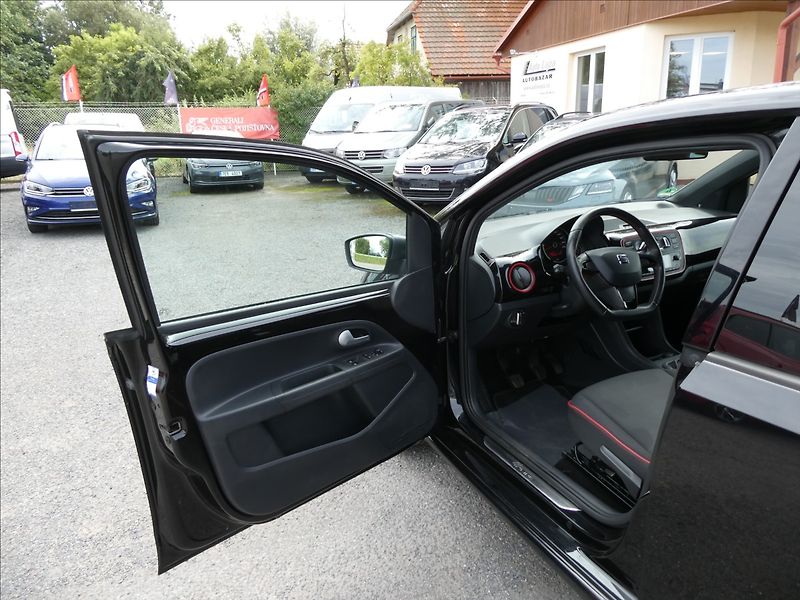 Seat Mii 1,0 MPi 55kW FR line 1.MAJITEL - fotka 18 z 38