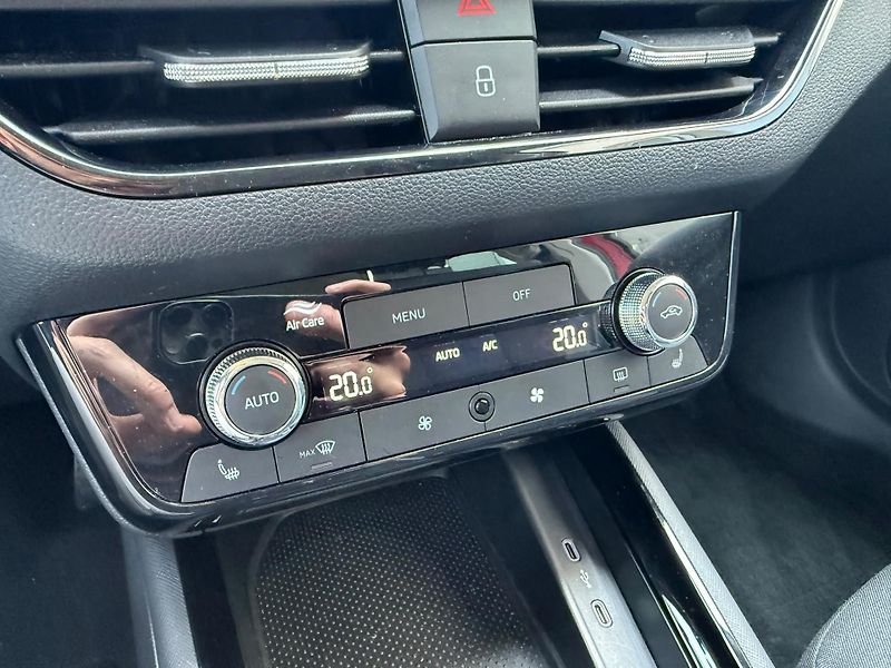 Škoda Kamiq Selection 1.0 TSI 85kw - fotka 17 z 25