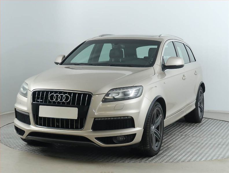 Audi Q7 (2013) S-Line 3.0 TDI, 4X4, Automat - fotka 2 z 26