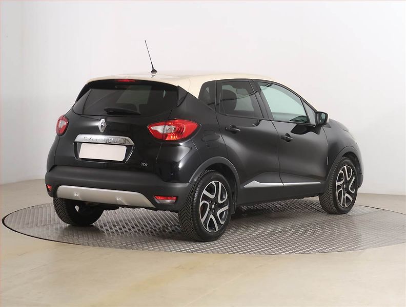 Renault Captur (2015) 1.2 TCe, Automat, Navi - fotka 5 z 20