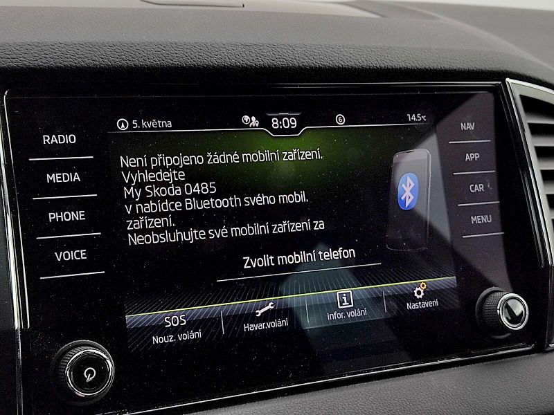 Škoda Karoq (2022) Ambition 1,5 Tsi DSG - fotka 14 z 35