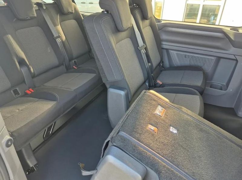 Volkswagen Caravelle - fotka 10 z 11