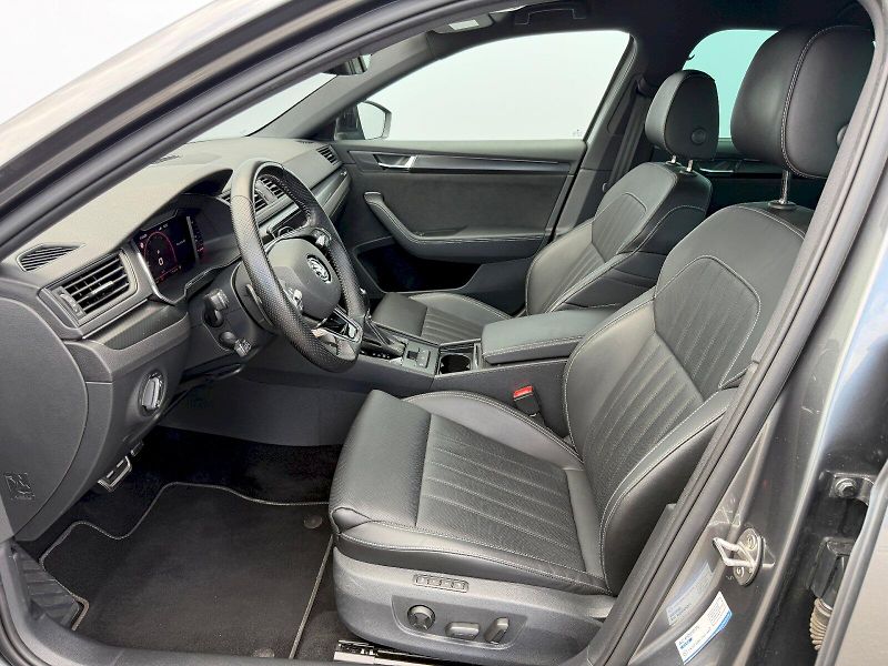 Škoda Superb (2023) 2.0 TDI 147kW DSG 4x4 SportLin - fotka 5 z 35