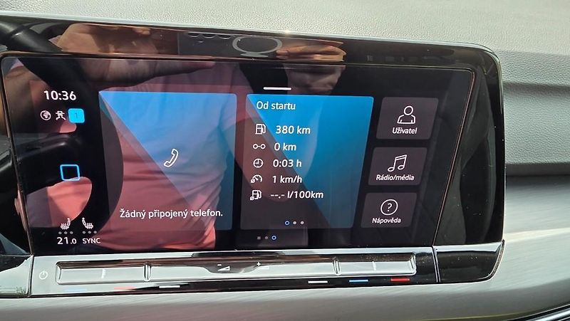 Volkswagen Golf (2024) 2.0 TDI 110kW DSG7 Style TZ - fotka 22 z 34