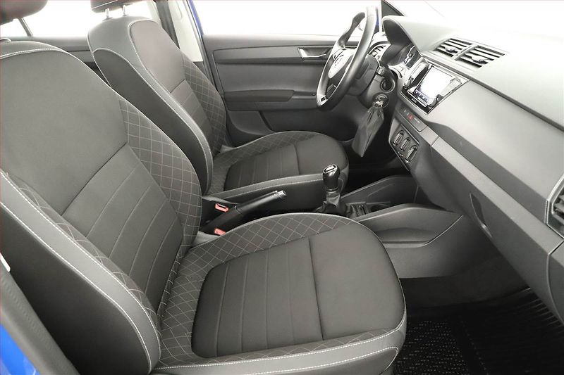 Škoda Fabia (2021) Ambition 1.0 TSI, ČR,1.maj - fotka 7 z 15