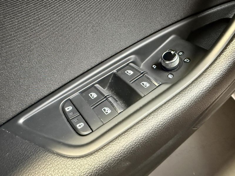 Audi A4 2.0 40 TDI quattro S tron Adva - fotka 10 z 13