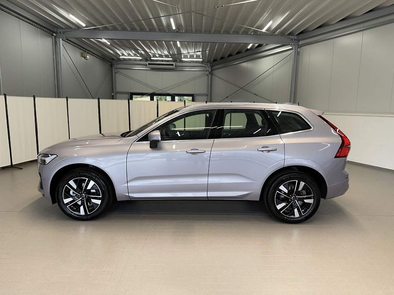 Volvo XC60 (2026) B5 2.0L 250+14 HP AT8 FWD PLUS - fotka 2 z 26