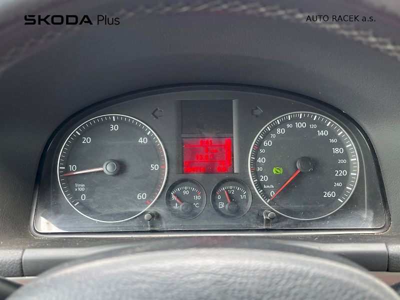 Volkswagen Touran (2004) 2.0 TDI 103 kW DSG Highline - fotka 5 z 23