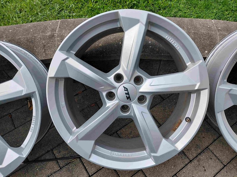 Ostatní _19ALU ATS 5x112 8J 19H2 ET45 - fotka 3 z 4