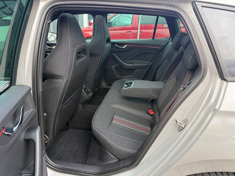 Škoda Scala (2025) 1.0 TSI 85 kW DSG Monte Carlo - fotka 9 z 24