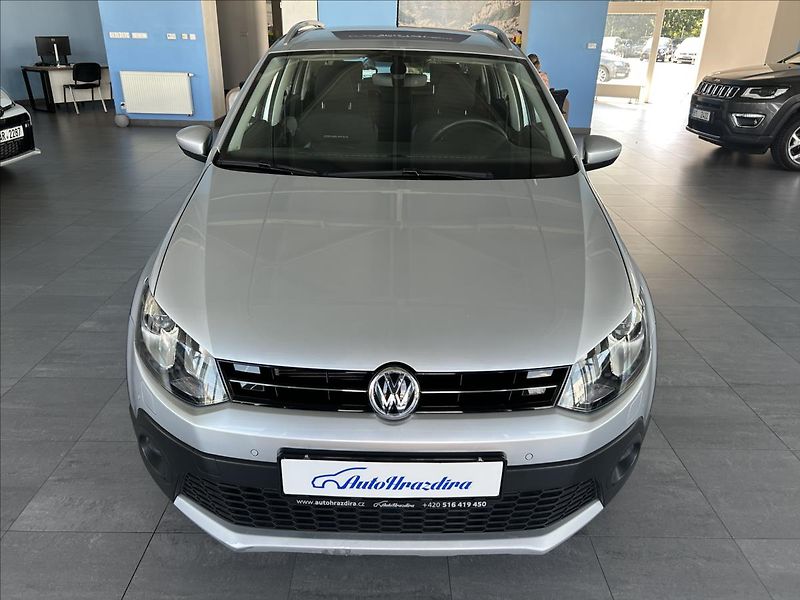 Volkswagen Polo 1,2   TSI,CROSS,SERVISKA,1.MAJ - fotka 2 z 26
