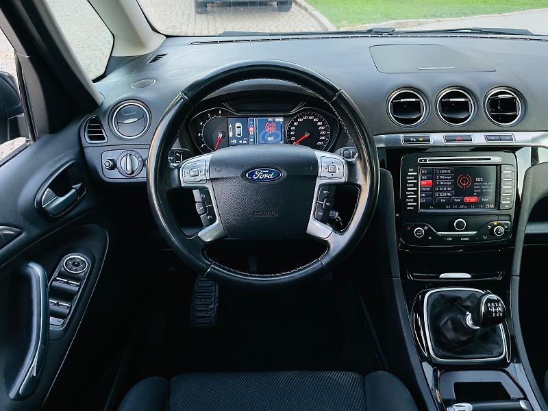 Ford Galaxy 2.0TDCi MAN 7MÍST KAMERA TAŽNÉ - fotka 22 z 45