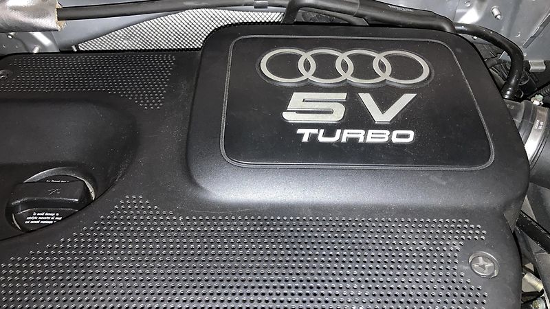 Audi TT (1998) 1.8T 5V TOP stav 1A bez koroze - fotka 23 z 35