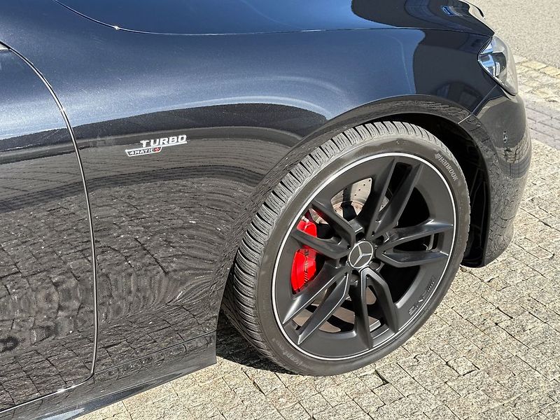 Mercedes-Benz Třídy E (2022) - fotka 9 z 91