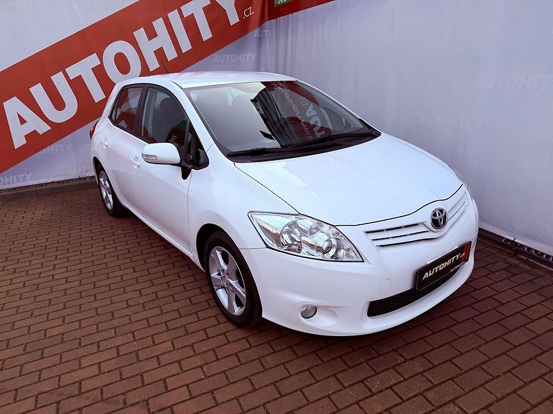 Toyota Auris 1.6 Valvematic, ČR - fotka 3 z 22
