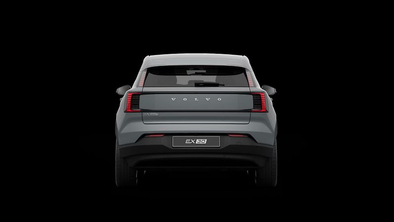 Volvo EX30 (2026) PLUS, P5 electric, 200 kW / 27 - fotka 8 z 12