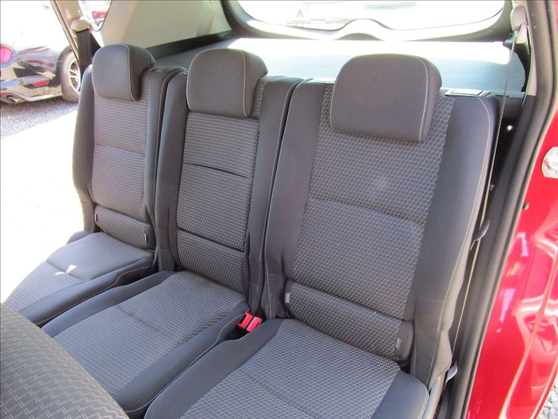 Toyota Verso 1.6 D-4D, aut. Klima, 1. maj. - fotka 30 z 41