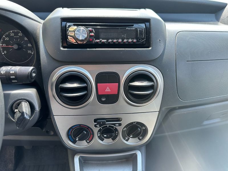 Fiat Qubo 1.3 JTD KLIMA/1.MAJ/Bez Koroze - fotka 20 z 20