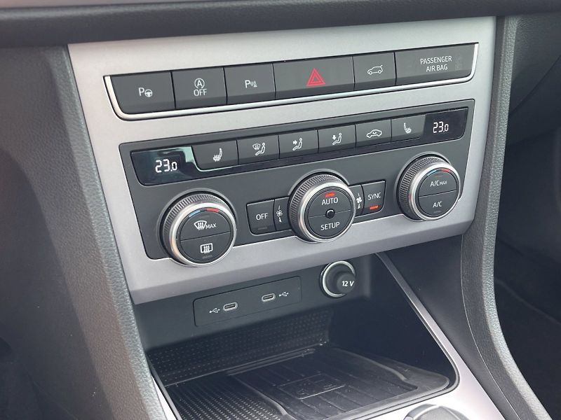 Seat Ateca (2024) 1.5 TSI 110 kW FR DSG Panorama - fotka 12 z 35