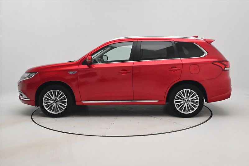 Mitsubishi Outlander 2,4 PHEV Intense+ 4WD Záruka a - fotka 8 z 32
