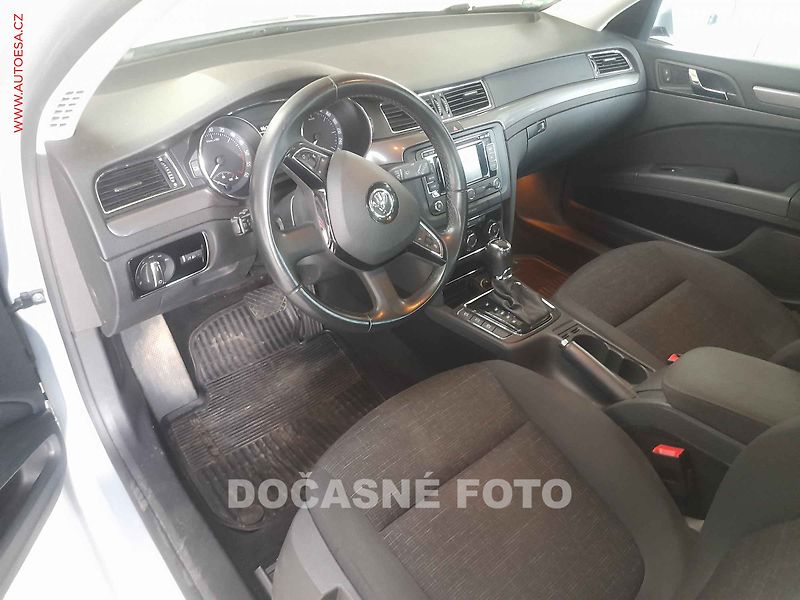 Škoda Superb (2015) 2.0tdi, AT, AC - fotka 3 z 3