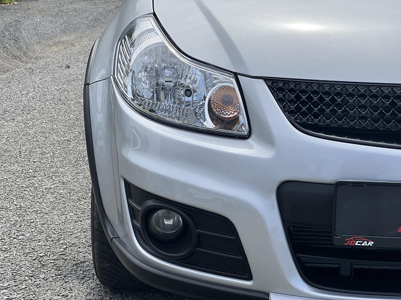 Suzuki SX4 1.6i 4x2 KLIMATIZACE TAŽNÉ - fotka 29 z 33