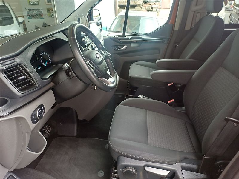 Ford Tourneo Custom 2,0 Titanium,1maj,Top stav! - fotka 10 z 27