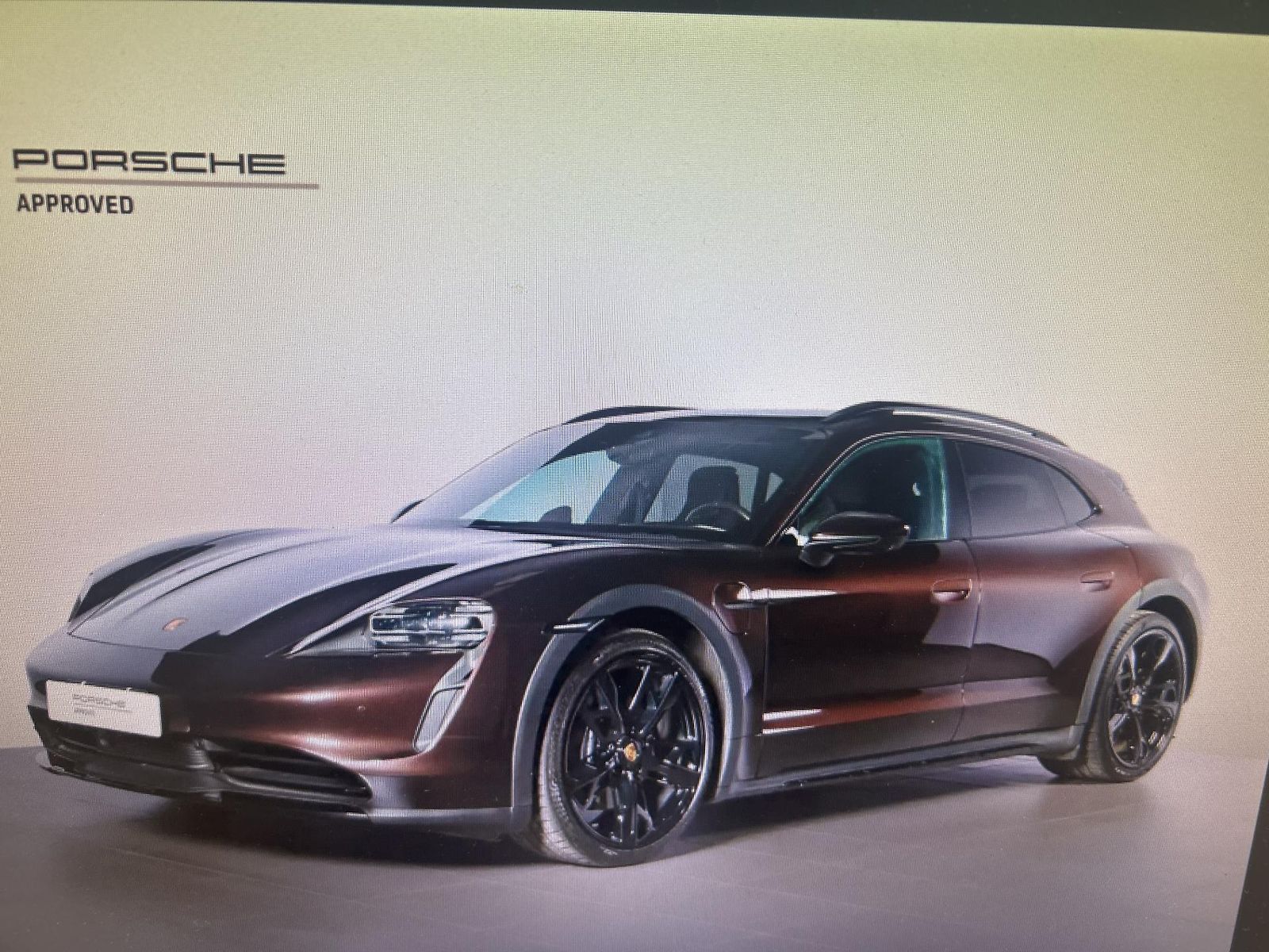 Porsche Taycan 4 CROSS TURISMO 92%